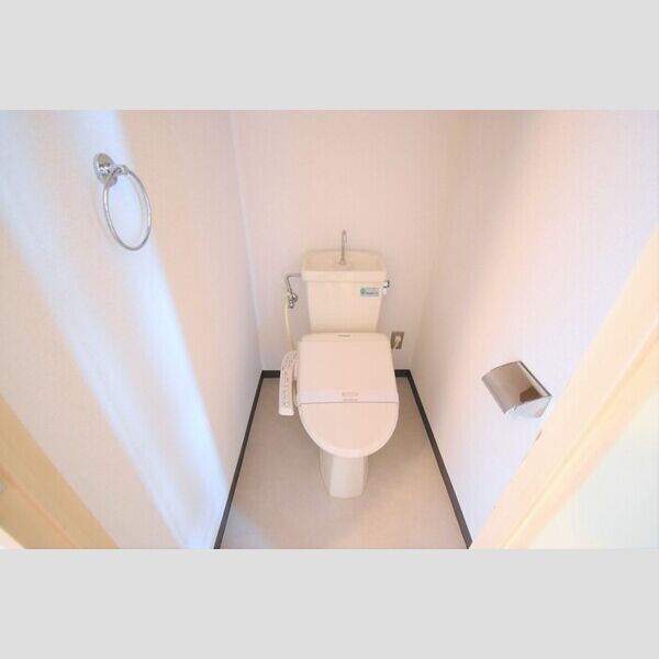 トイレ (温水洗浄便座)