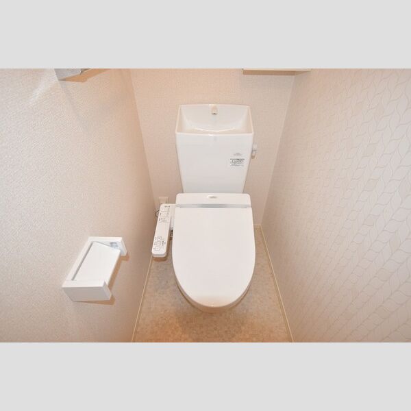 トイレ (温水洗浄暖房便座)