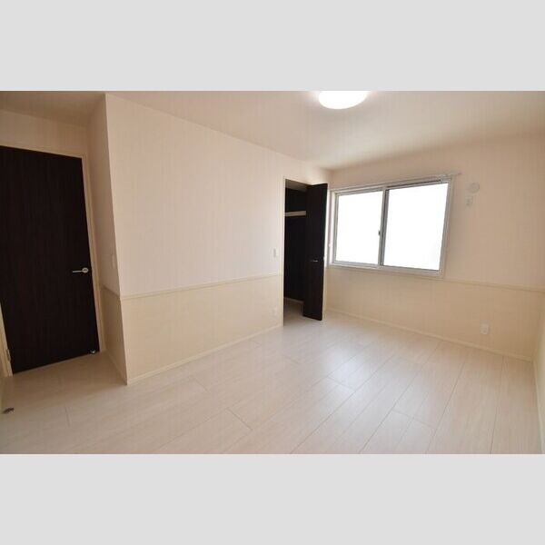 その他 (洋室7.3帖)