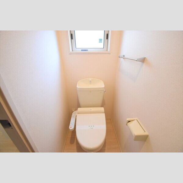 トイレ (温水洗浄暖房便座)