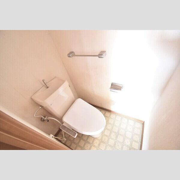 トイレ (温水洗浄暖房便座)