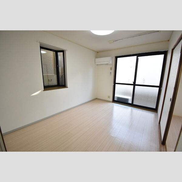 その他 (南東洋室6帖)