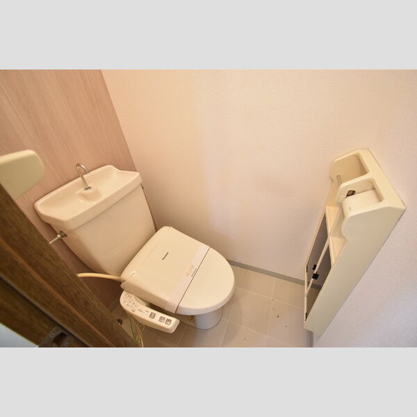 トイレ (温水洗浄暖房便座)