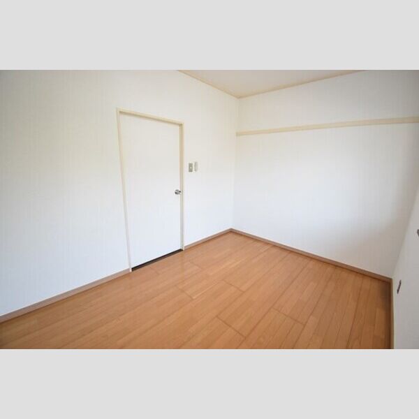 その他 (洋室5帖)