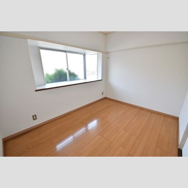 その他 (洋室5帖)