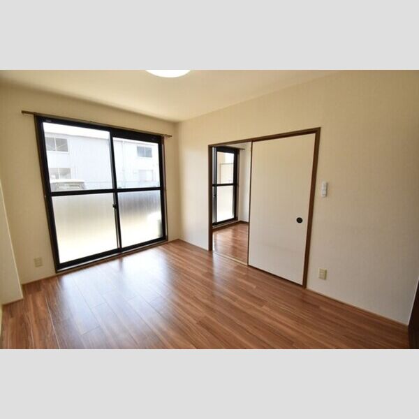 その他 (洋室6帖)