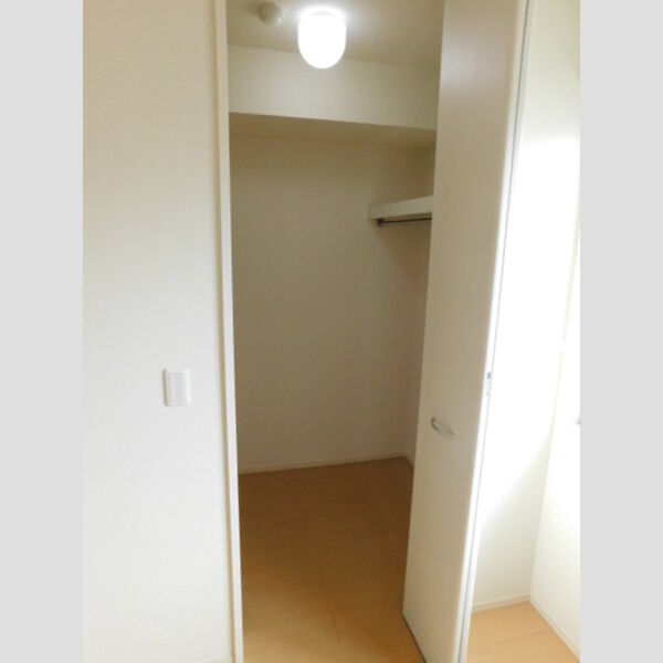 収納 (クローゼット)