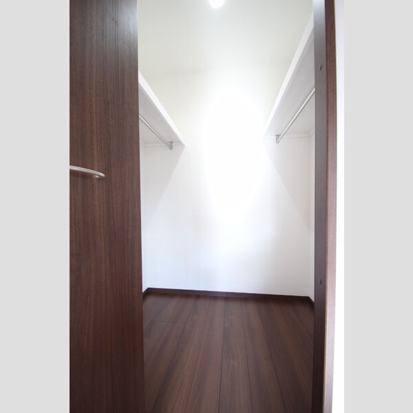 収納 (ウォークインクローゼット)