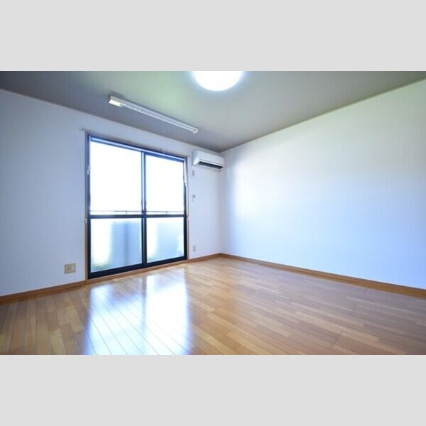 その他 (洋室8帖)