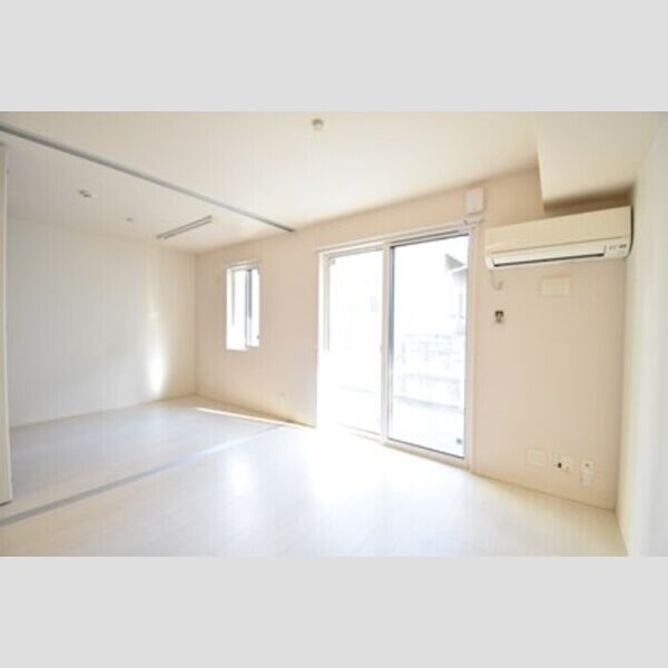 その他 (LDK10.6帖+南洋室3.8帖)