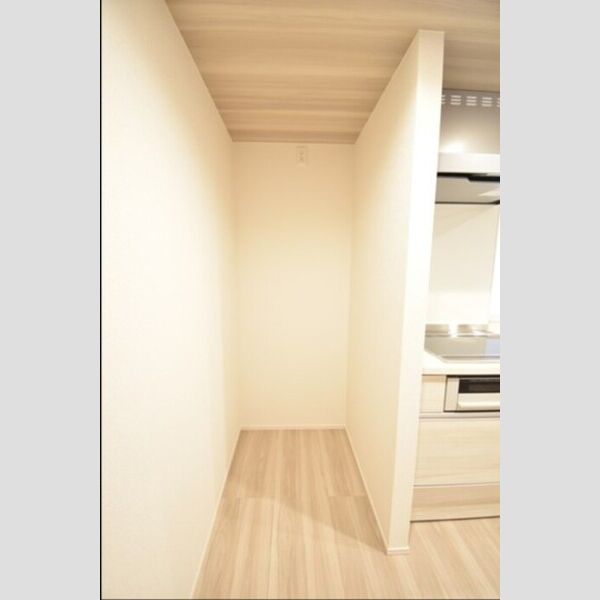 その他 (冷蔵庫置場)