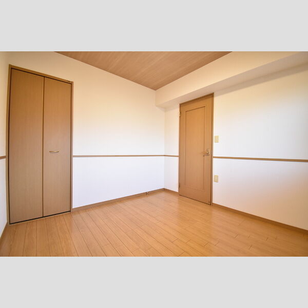 その他 (洋室5.5帖)