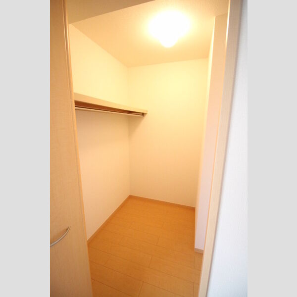 収納 (ウォークインクローゼット)