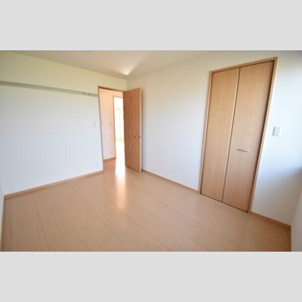 その他 (北東洋室6帖)