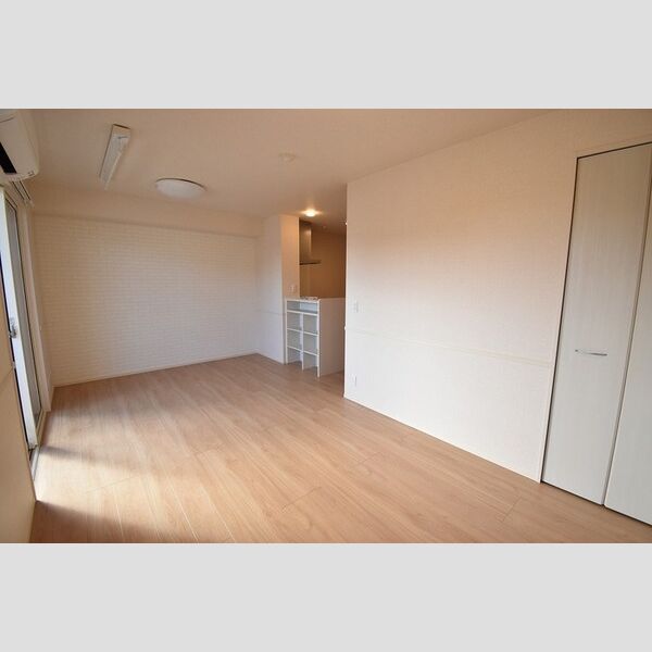 居室・リビング (LDK13.6帖)