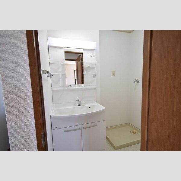 洗面所 (洗髪洗面化粧台)