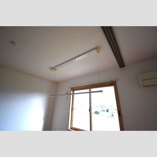 その他 (室内物干し)