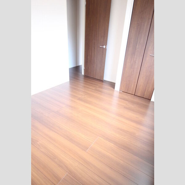 その他 (北側洋室5.7帖)