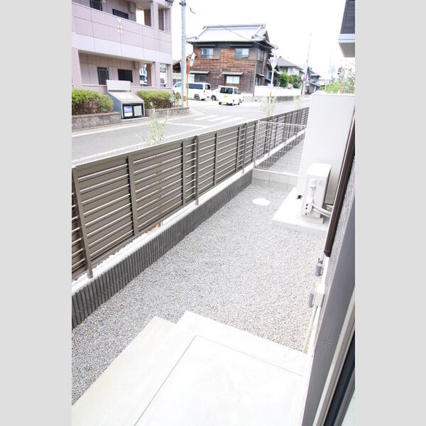 その他 (専用庭)