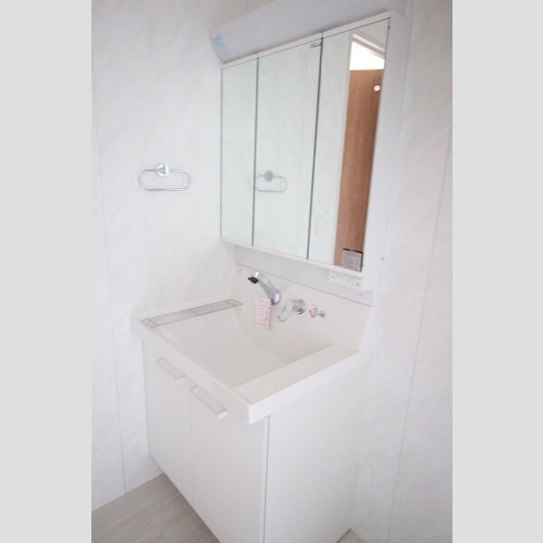 洗面所 (洗髪洗面化粧台)