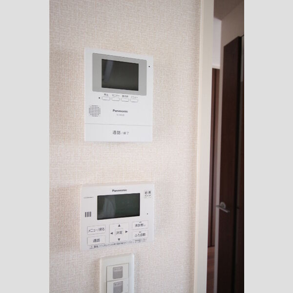 その他設備 (インターホン　追い焚き給湯)