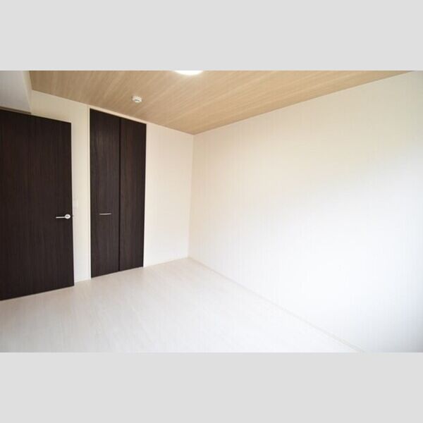 その他 (洋室6帖)