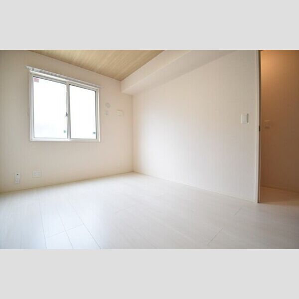 その他 (洋室6帖)