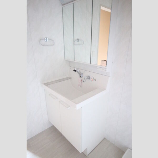 洗面所 (洗髪洗面化粧台)