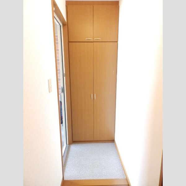 玄関 (シューズボックス)