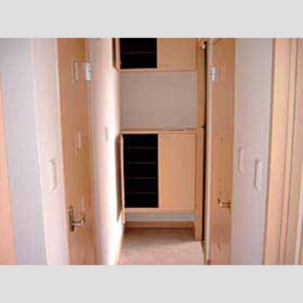 玄関 (B202:玄関(シューズボックス))