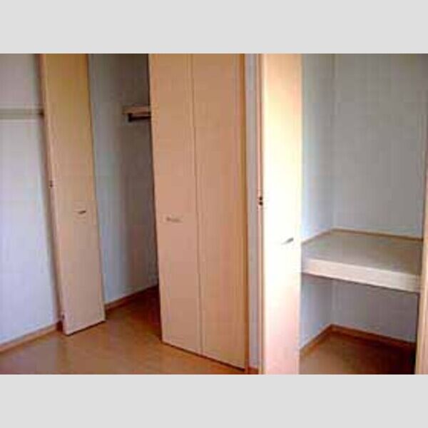 収納 (B202:北東側洋室(クローゼット・物入))