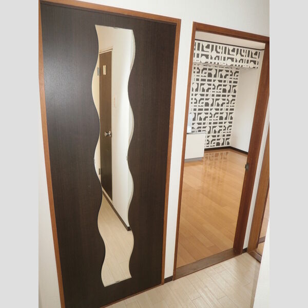 その他設備 (玄関鏡)