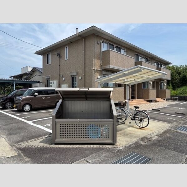 現地周辺 (ゴミ置場)