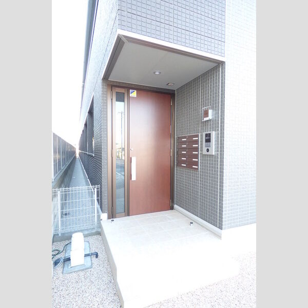 エントランス (エントランス　オートロック)