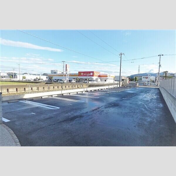 駐車場 (駐車場)