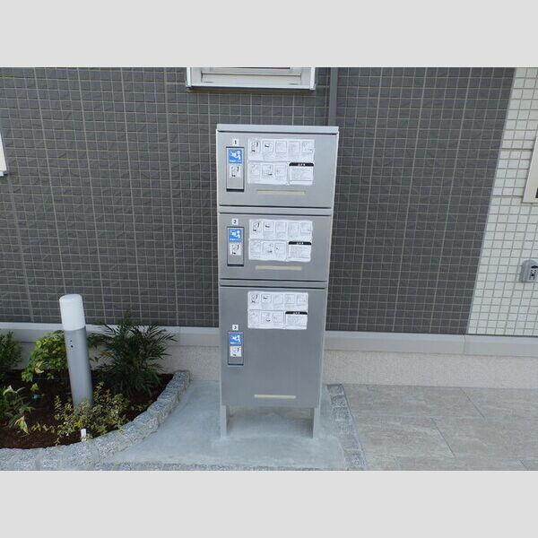 現地周辺 (宅配ボックス)