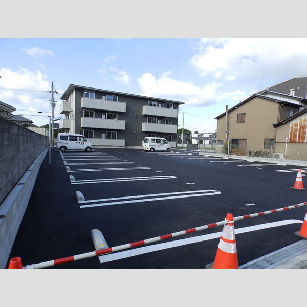 駐車場 (駐車場)