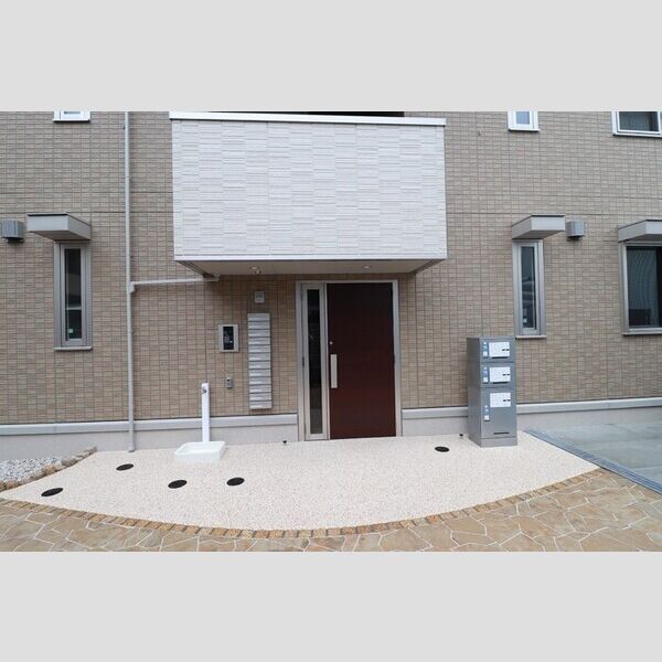 エントランス (エントランス)