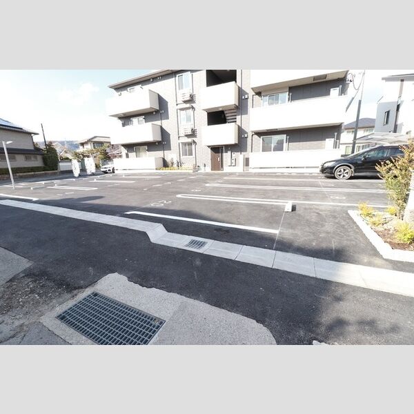 駐車場 (駐車場)