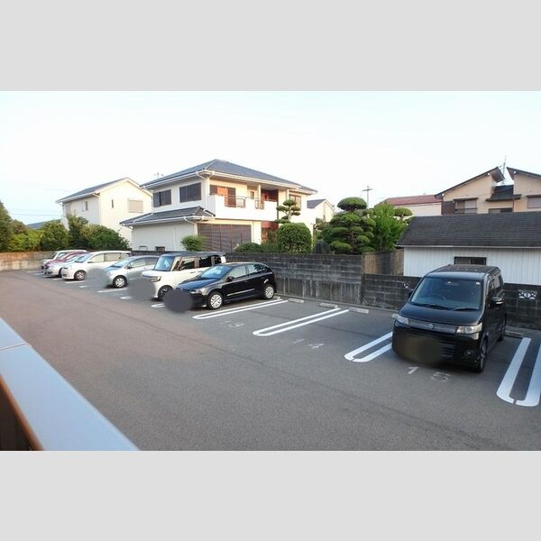 駐車場 (駐車場)