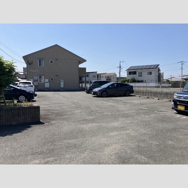 駐車場 (駐車場)