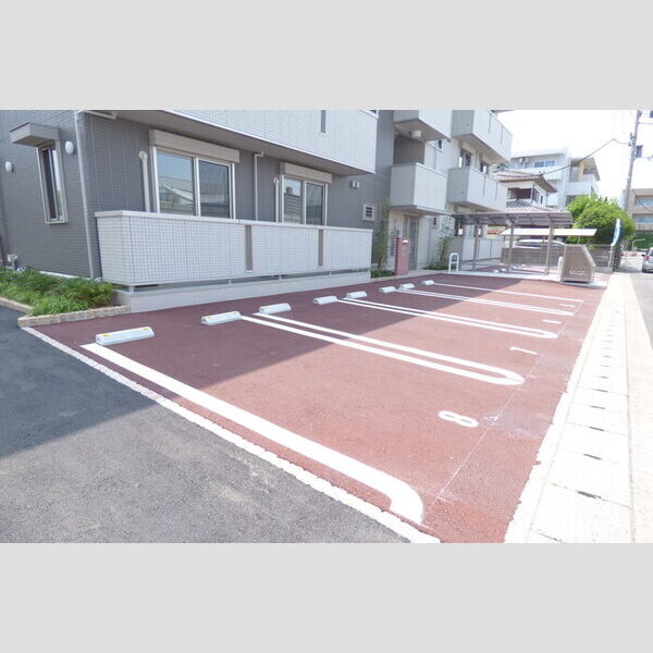 駐車場 (駐車場)