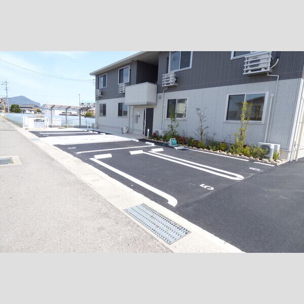 駐車場 (駐車場)