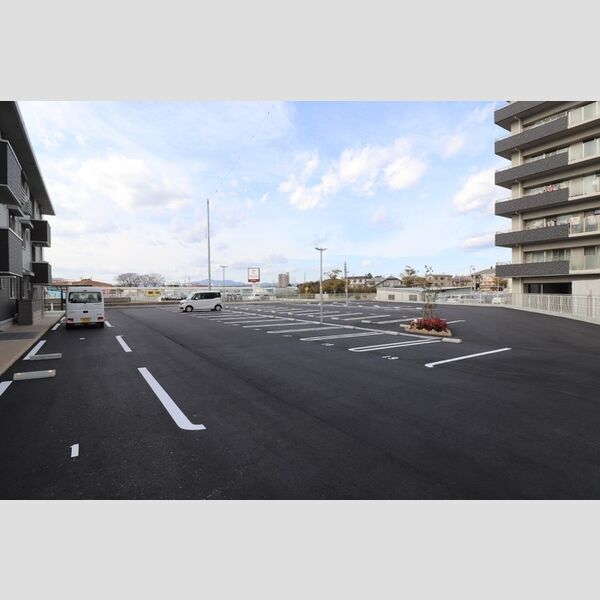 駐車場 (駐車場)