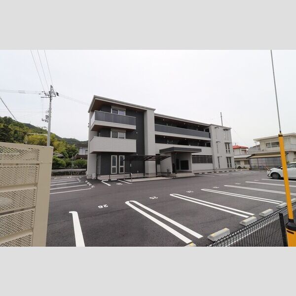 駐車場 (駐車場)
