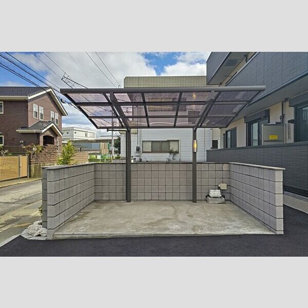 現地周辺 (駐輪場)