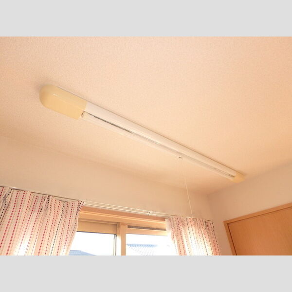 その他 (室内物干し)