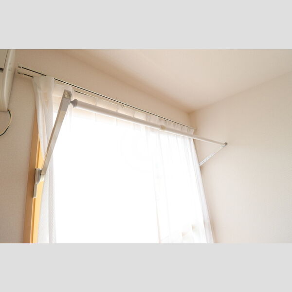 その他設備 (室内物干し)