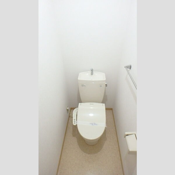 トイレ (温水洗浄暖房便座)