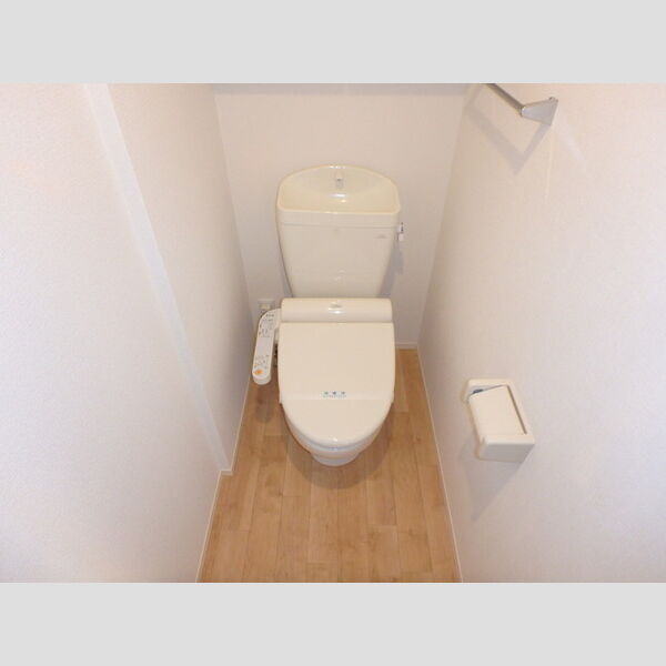 トイレ (温水洗浄暖房便座)